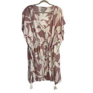 Poolside Paradiso | EUC The Islander Cover-Up by Beachly